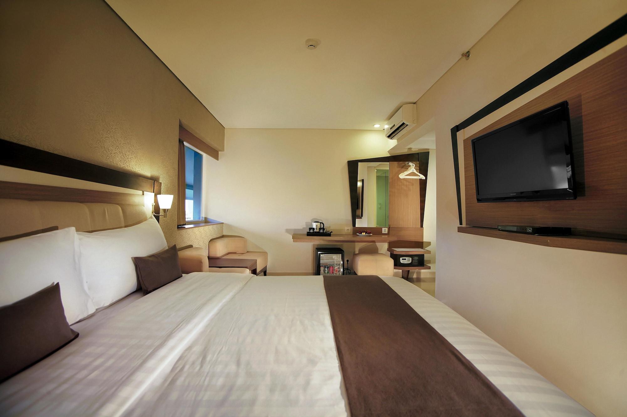 Hotel Neo - Kuta, Jelantik Legian Exterior foto